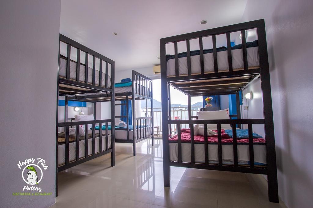Happy Fish Guesthouse Patong Buitenkant foto