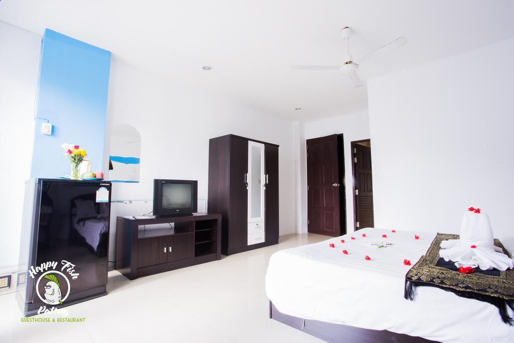 Happy Fish Guesthouse Patong Buitenkant foto